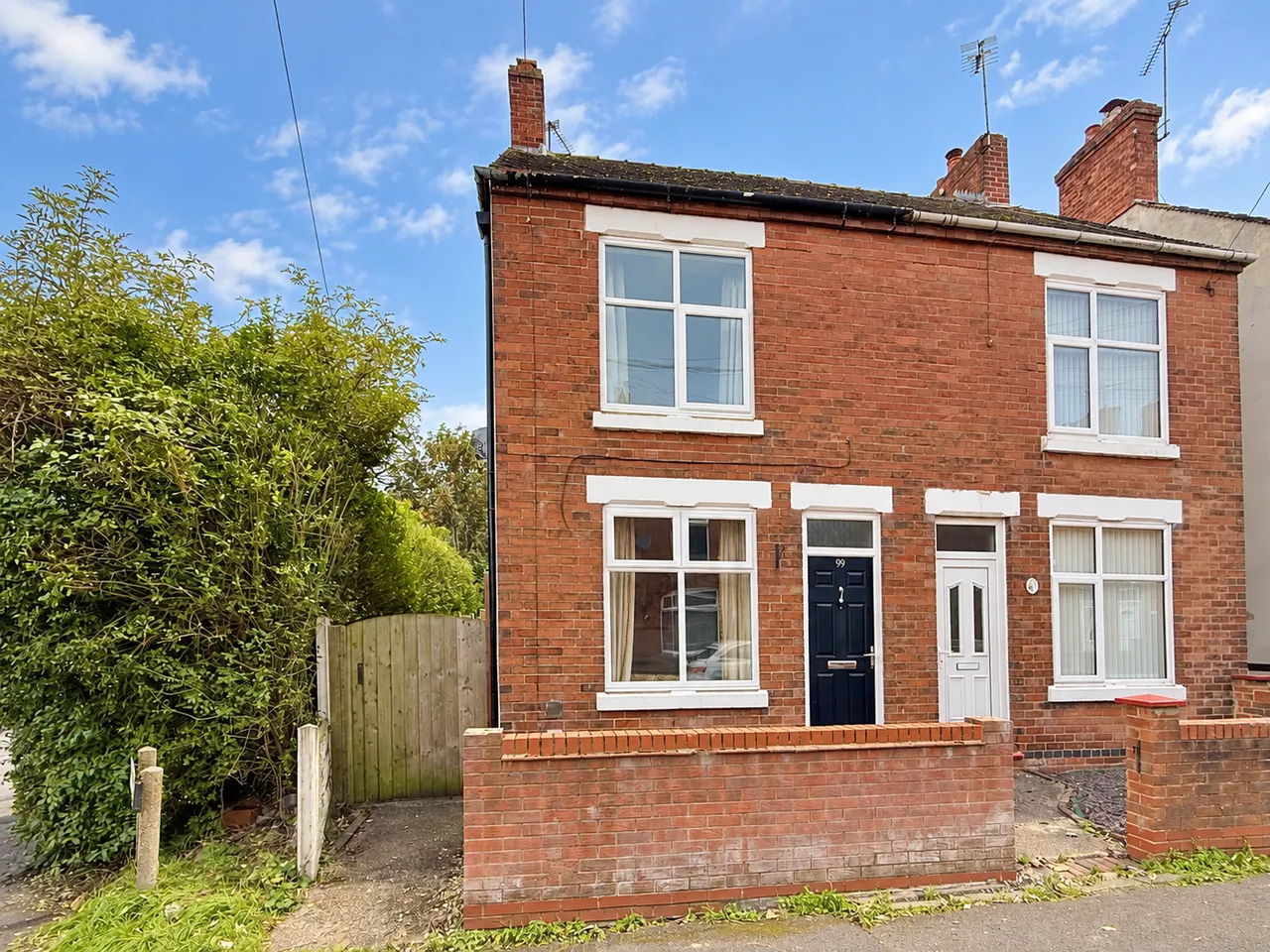 3 bed house for sale, Parliament Street, Newhall