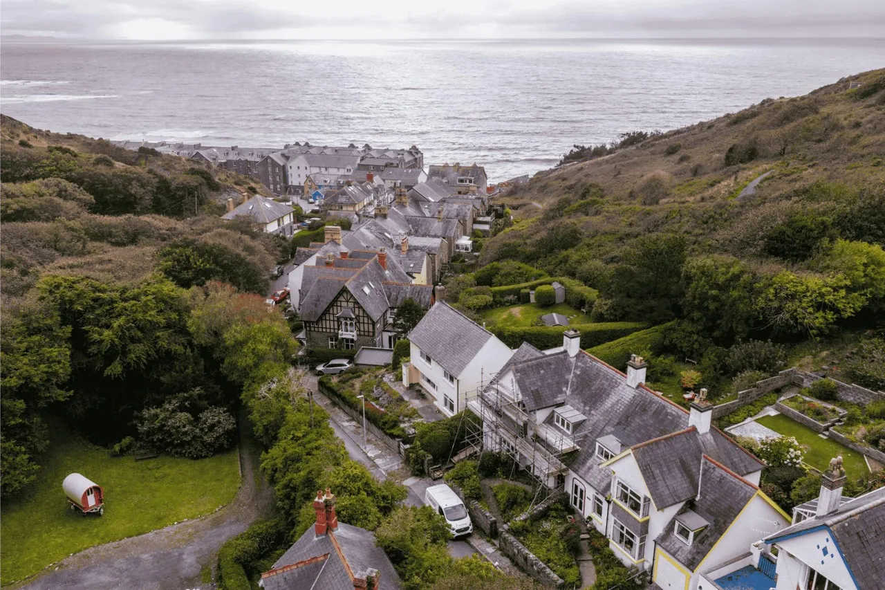Cliff Terrace, Aberystwyth, SY23, photo 27