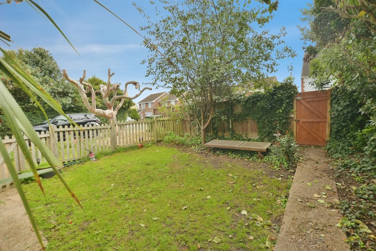 Station Road, Lydd, TN29, photo 6