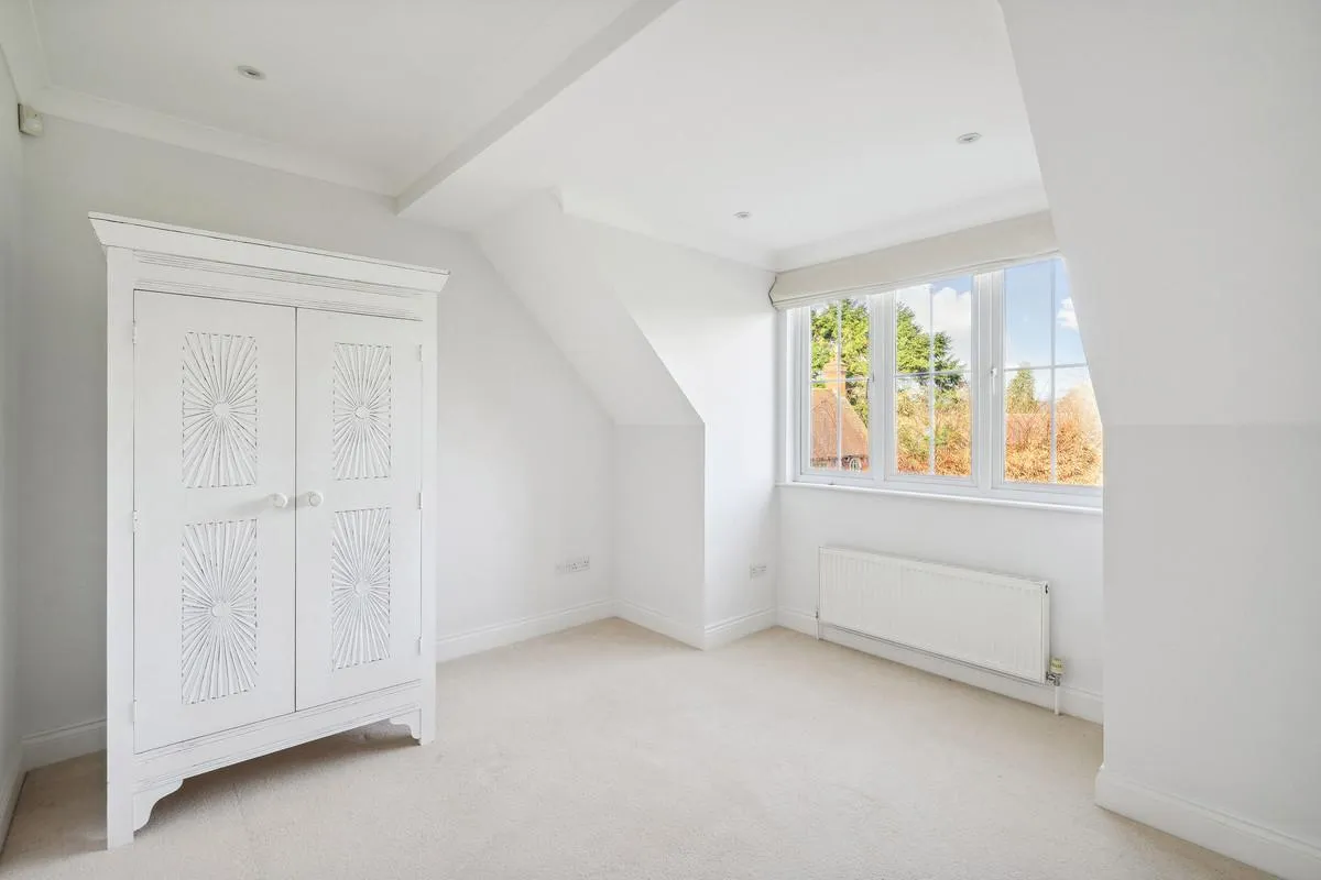 Oakshade Road, Oxshott, KT22, photo 13