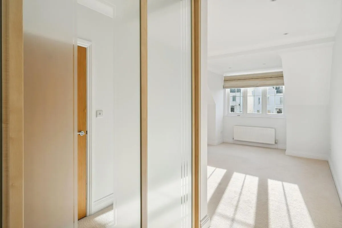Oakshade Road, Oxshott, KT22, photo 16