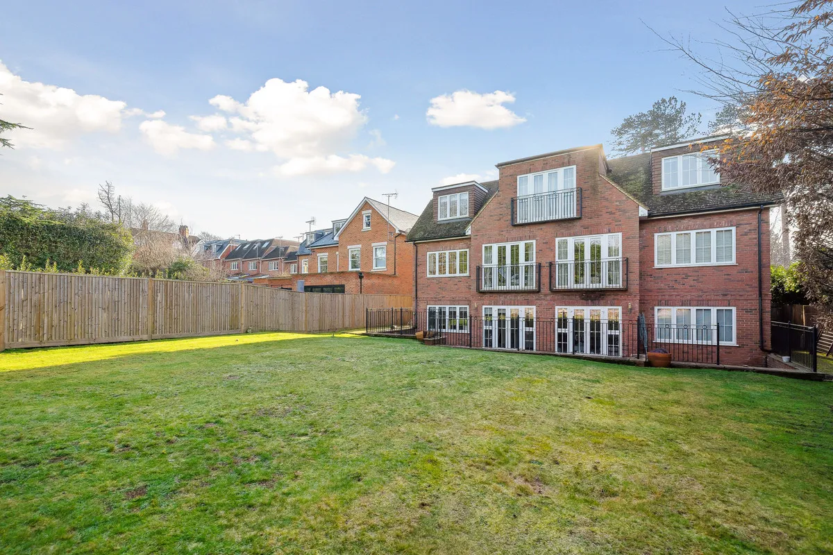 Oakshade Road, Oxshott, KT22, photo 9