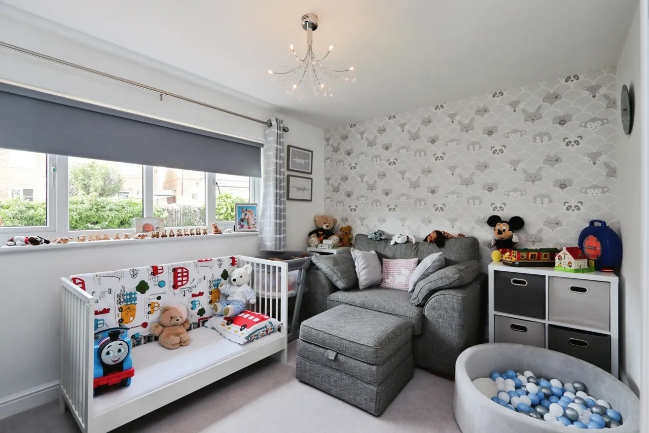 Oxclose Park Gardens, Halfway, Sheffield, South Yorkshire, S20, photo 8