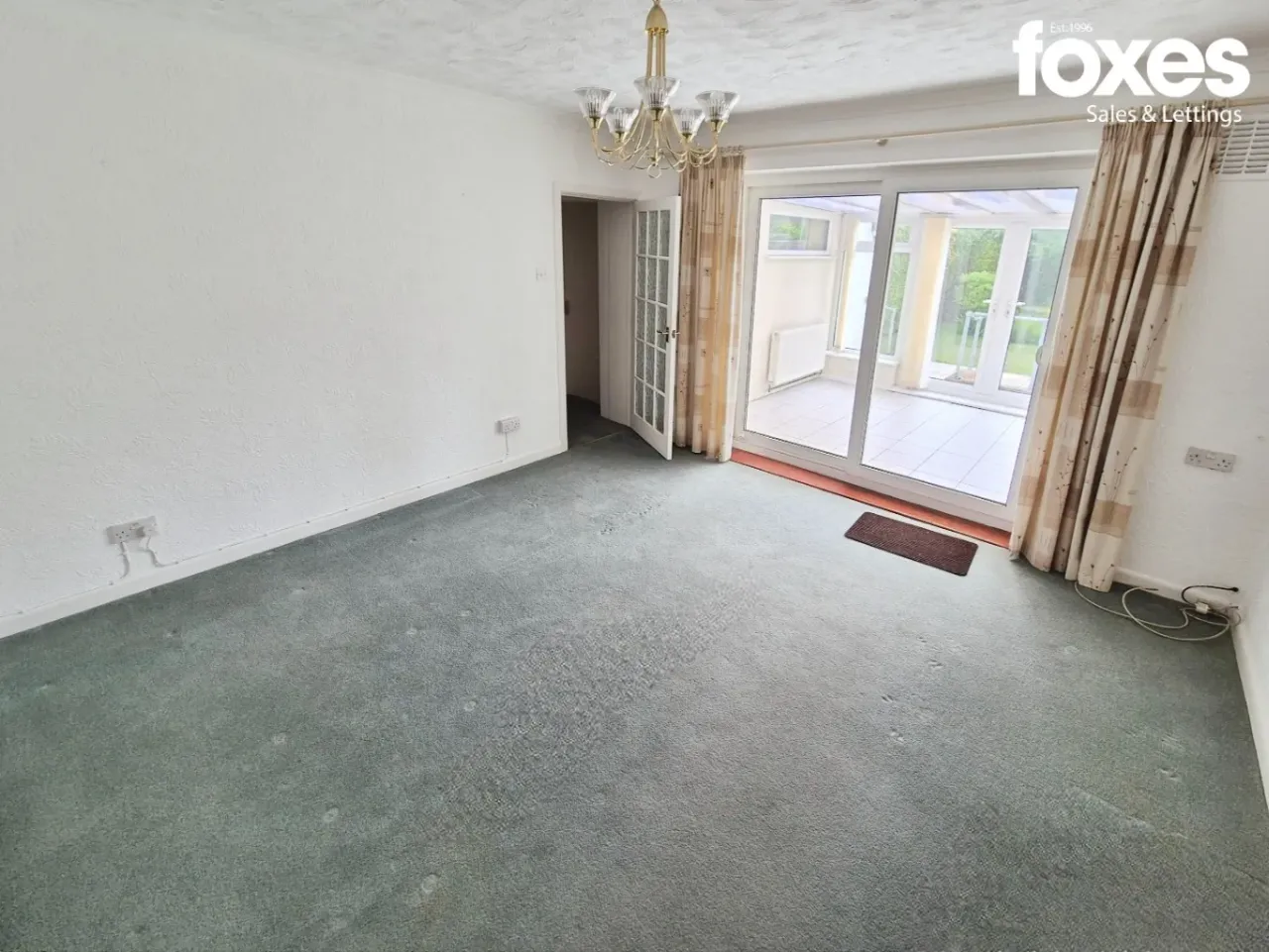Christchurch Road, West Parley, BH22, photo 6