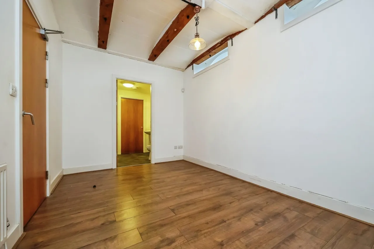 Roden Street, Nottingham, Nottinghamshire, NG3, photo 10