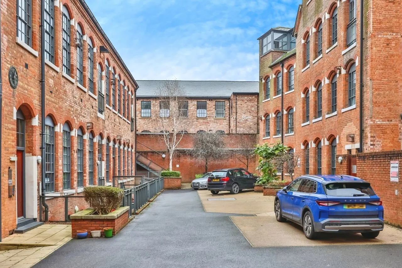2 bed flat for sale — Roden Street, Nottingham, Nottinghamshire, NG3