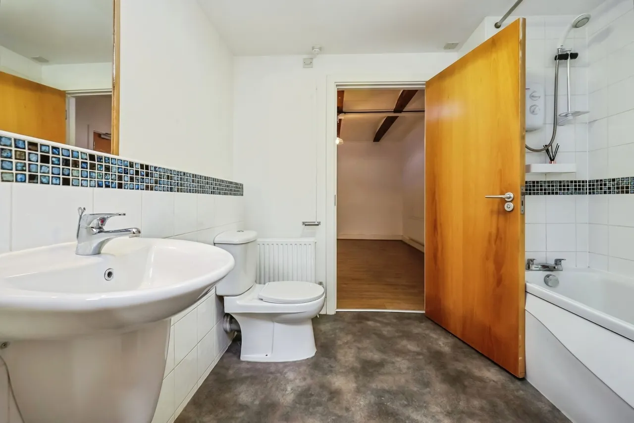 Roden Street, Nottingham, Nottinghamshire, NG3, photo 3