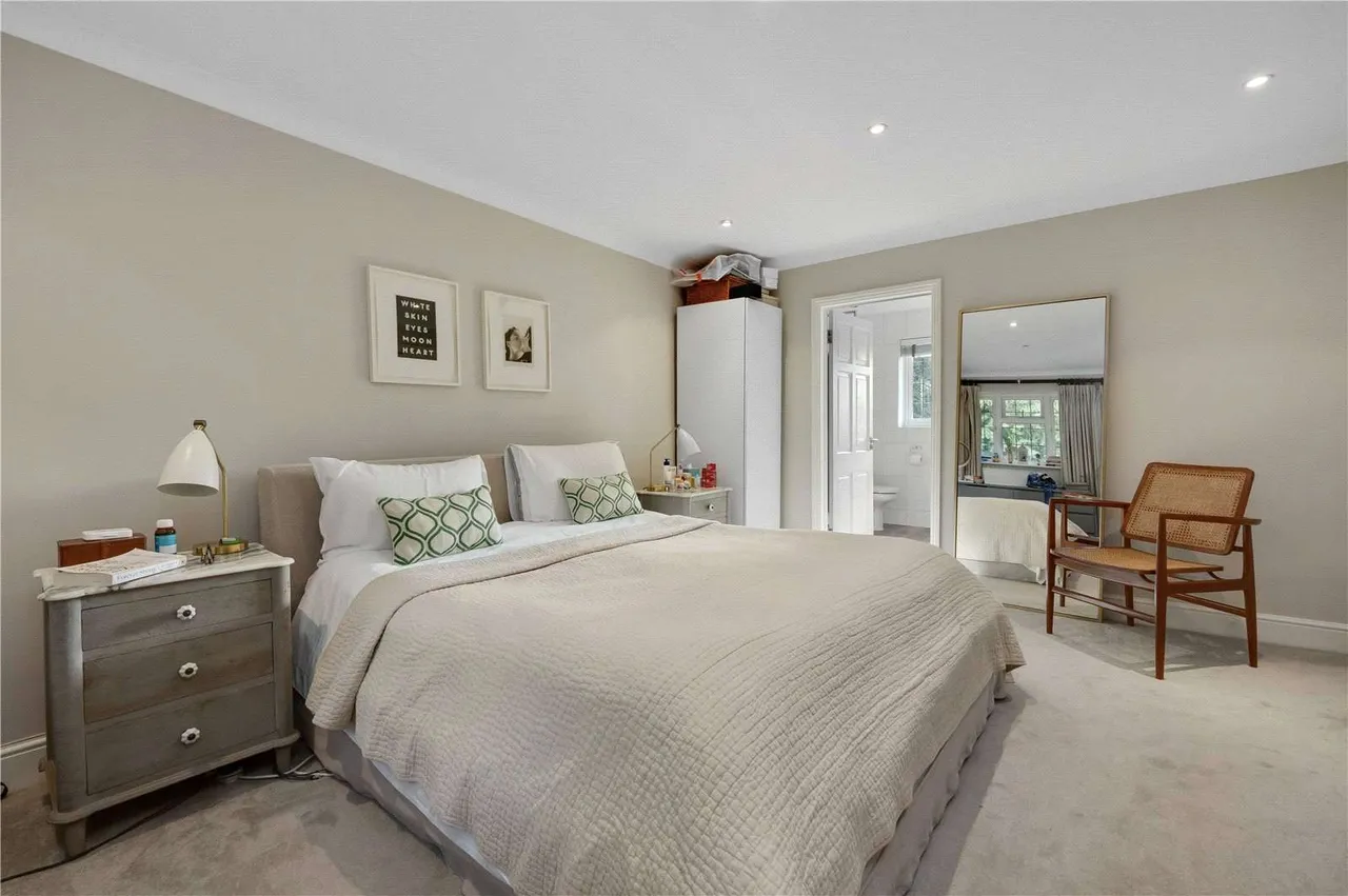 Clive Road, Esher, Surrey, KT10 8PS, photo 8
