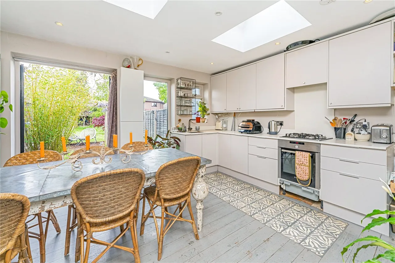 South Road, Hampton, TW12 3PE, photo 4