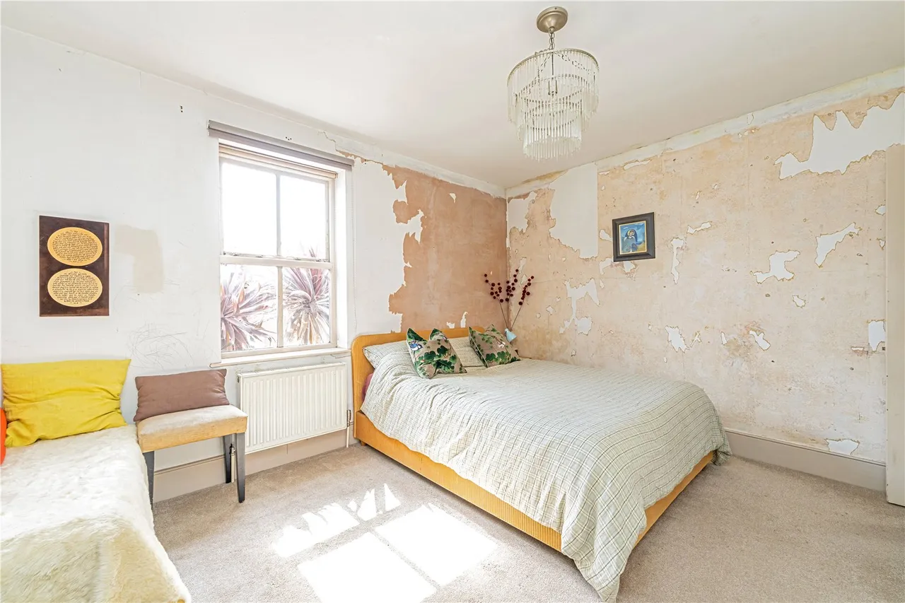 South Road, Hampton, TW12 3PE, photo 7