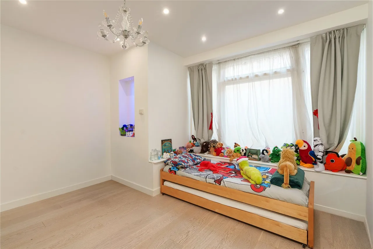 Howitt Road, Belsize Park, London, NW3 4LU, photo 9