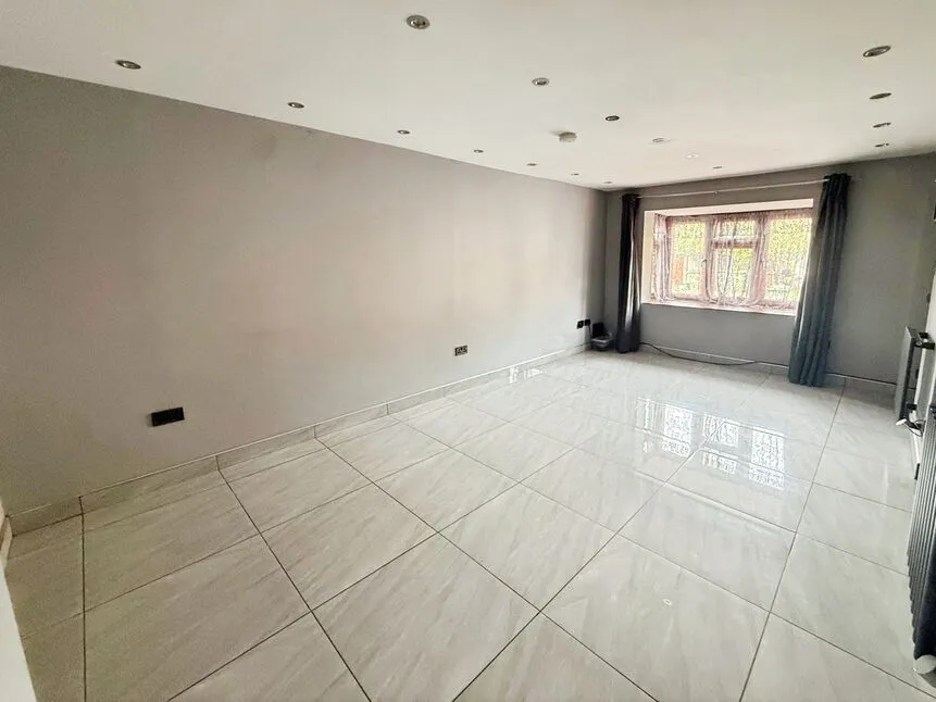 Russell Way, Sutton, SM1, photo 3