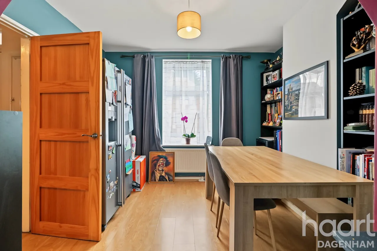 Neasham Road, Dagenham, RM8, photo 8