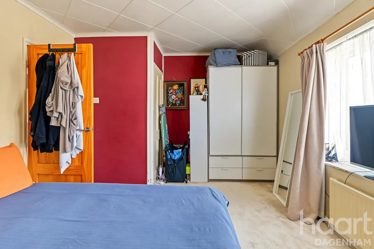 Neasham Road, Dagenham, RM8, photo 14