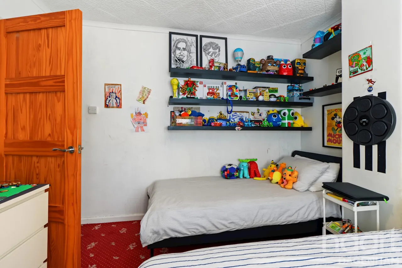 Neasham Road, Dagenham, RM8, photo 16