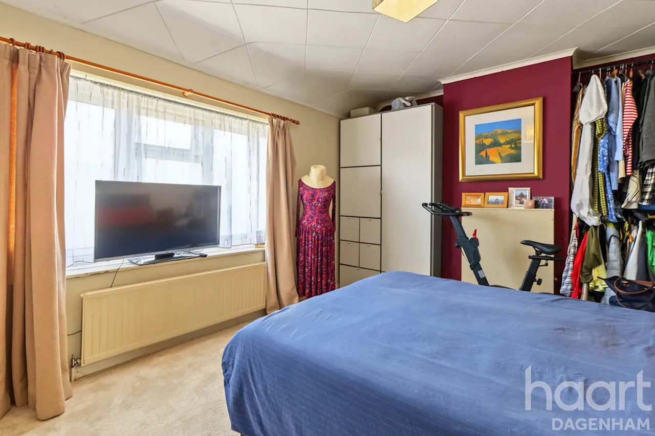 Neasham Road, Dagenham, RM8, photo 12