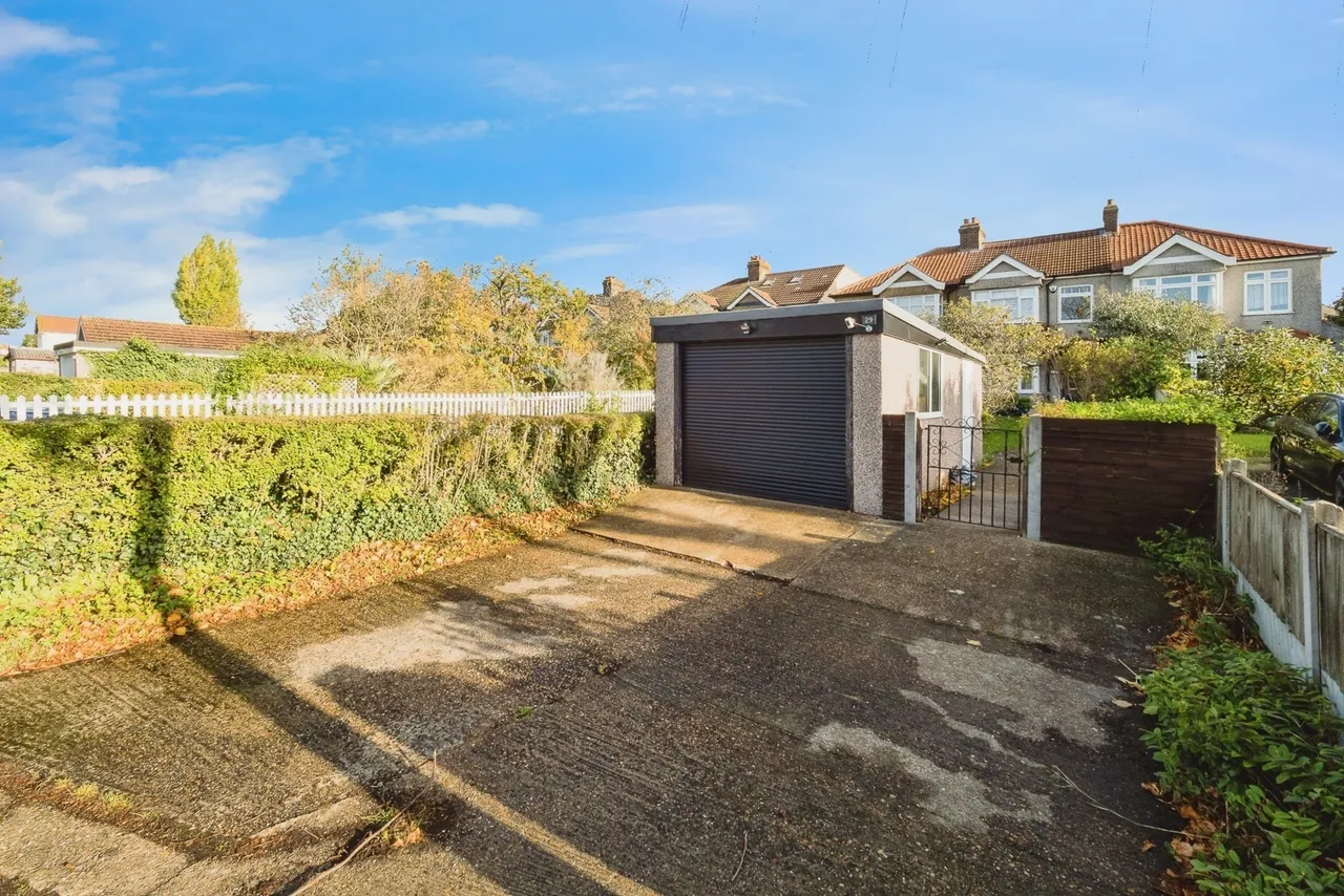 Great Gardens Road, Hornchurch, RM11, photo 8