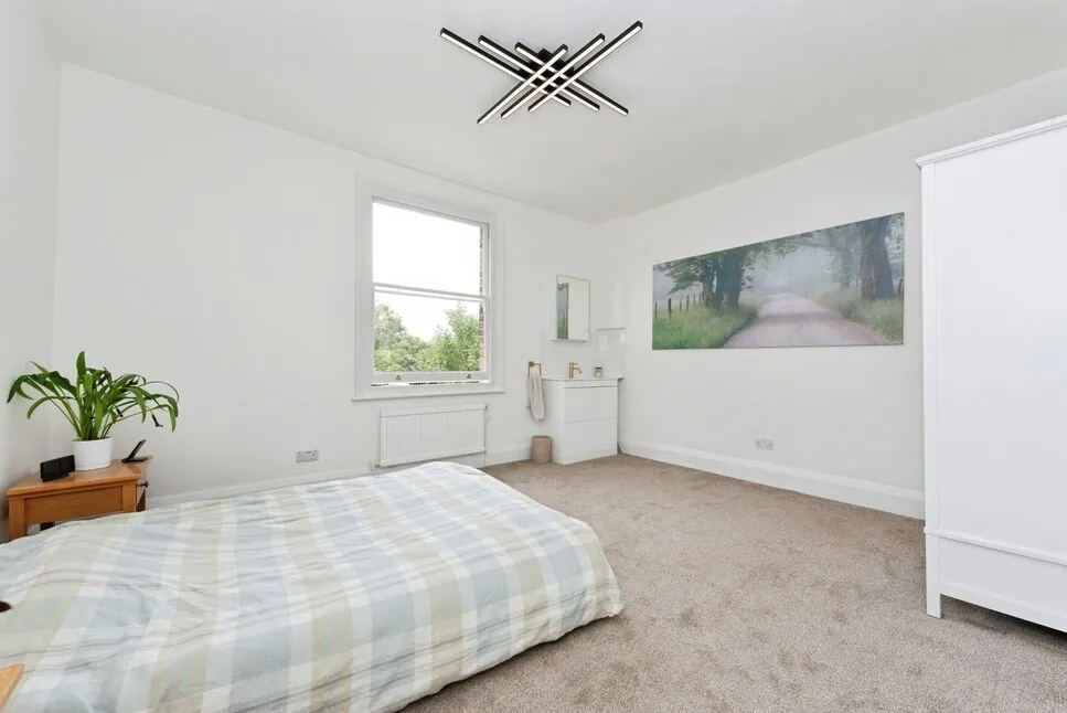 St Stephens Road, Hounslow, TW3, photo 10