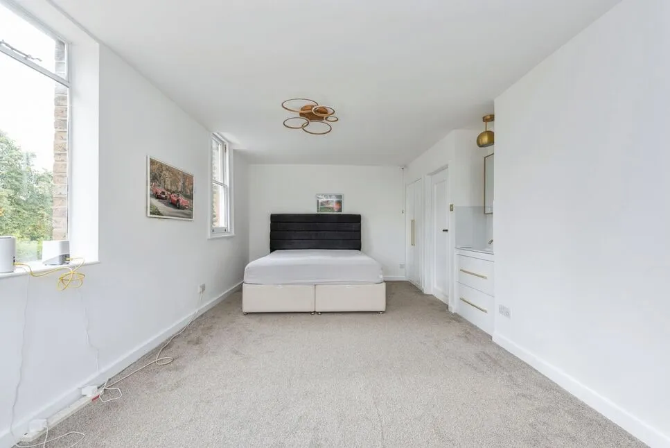 St Stephens Road, Hounslow, TW3, photo 9