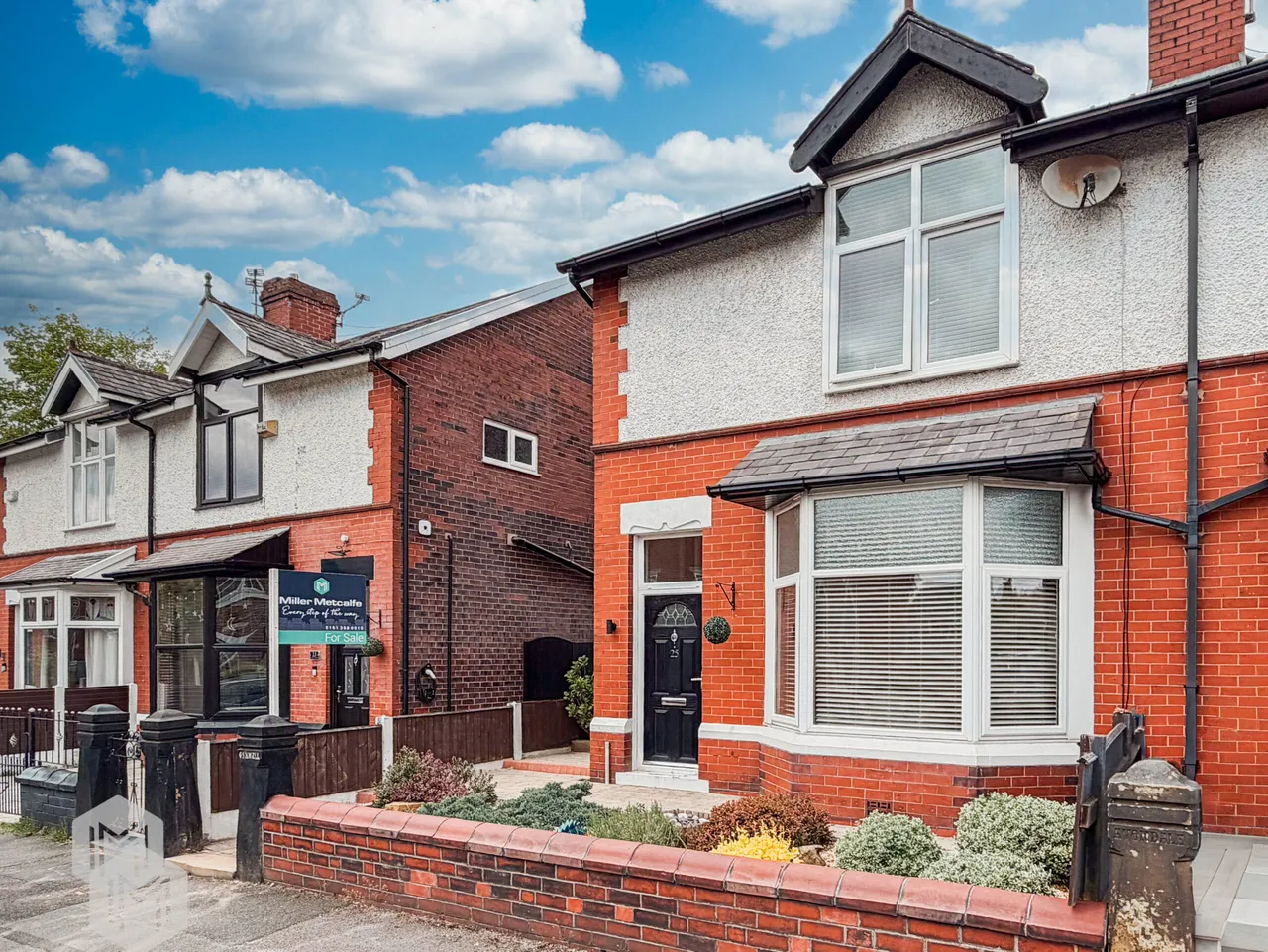 3 bed house for sale — Lowes Road, Bury, BL9 6PW