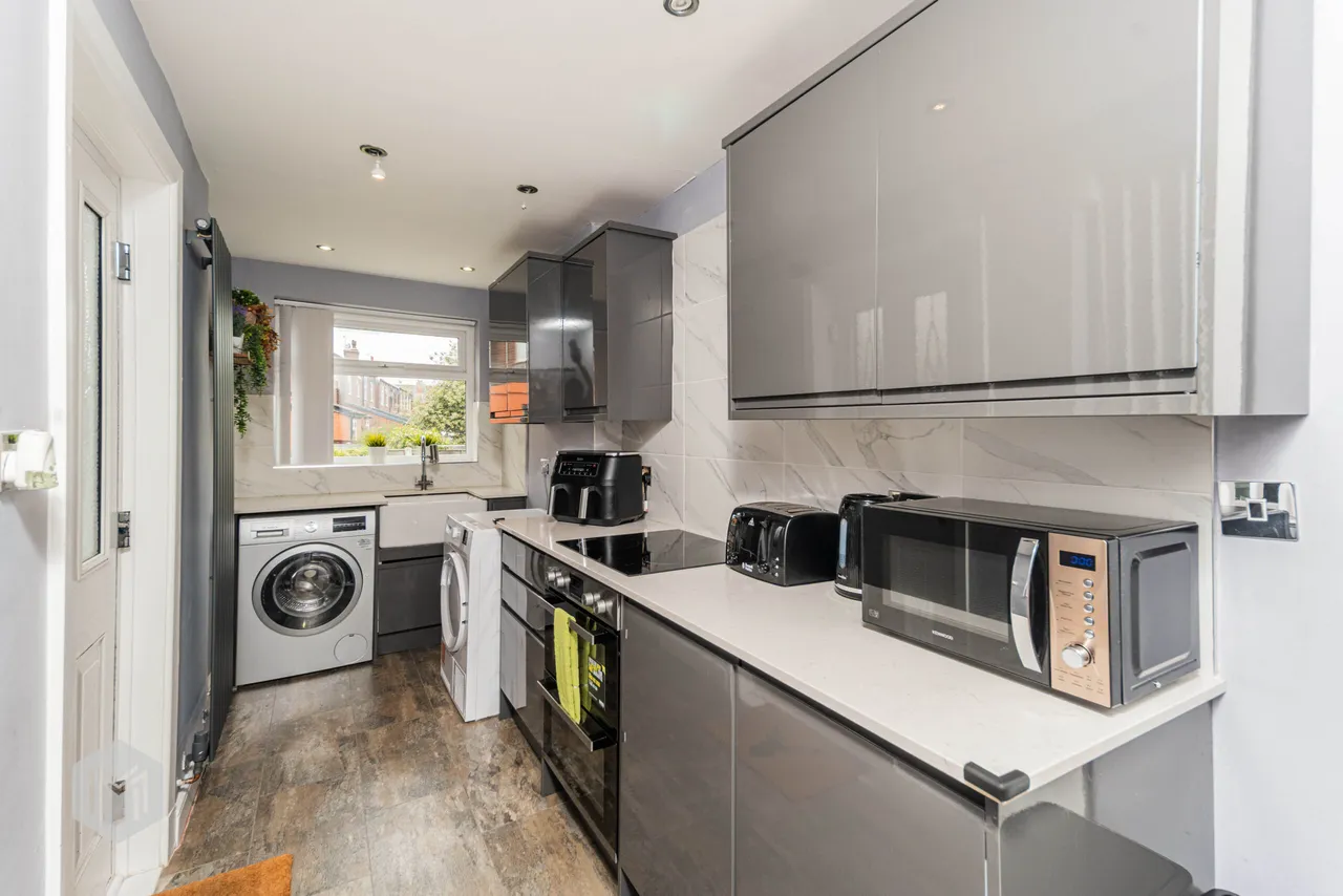 Lowes Road, Bury, BL9 6PW, photo 8