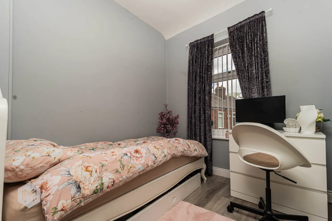 Lowes Road, Bury, BL9 6PW, photo 9