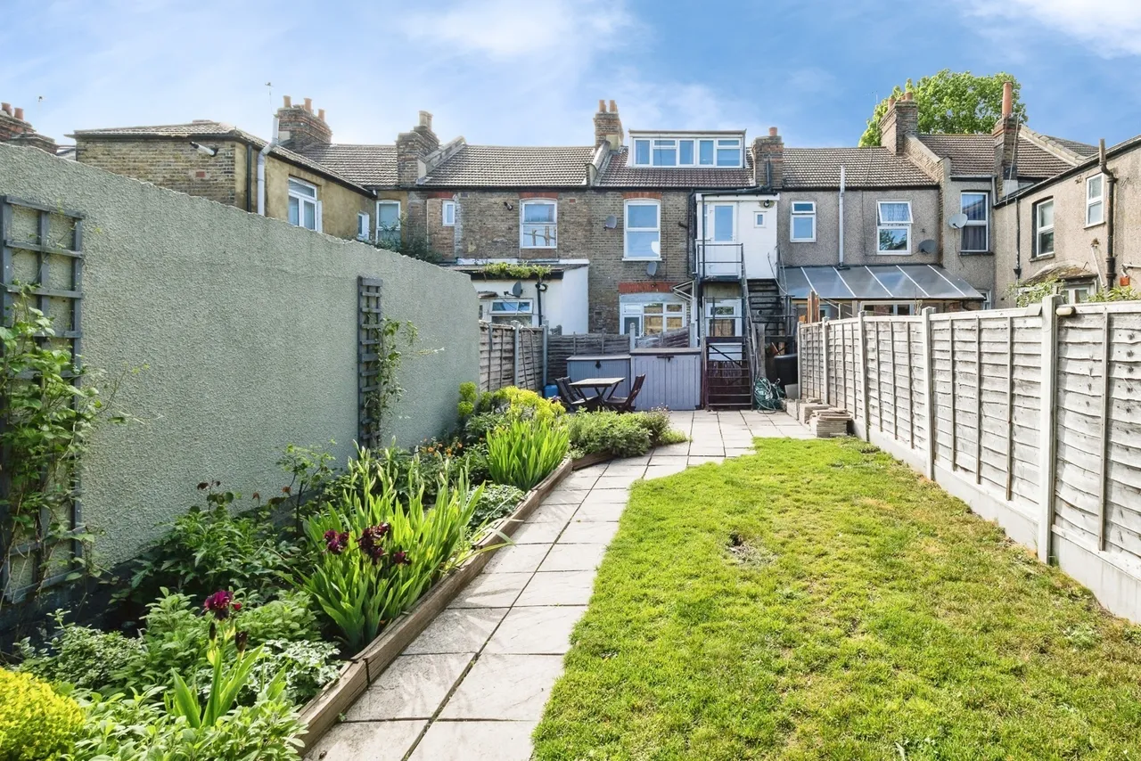 Leigh Road, East Ham, London, E6, photo 4