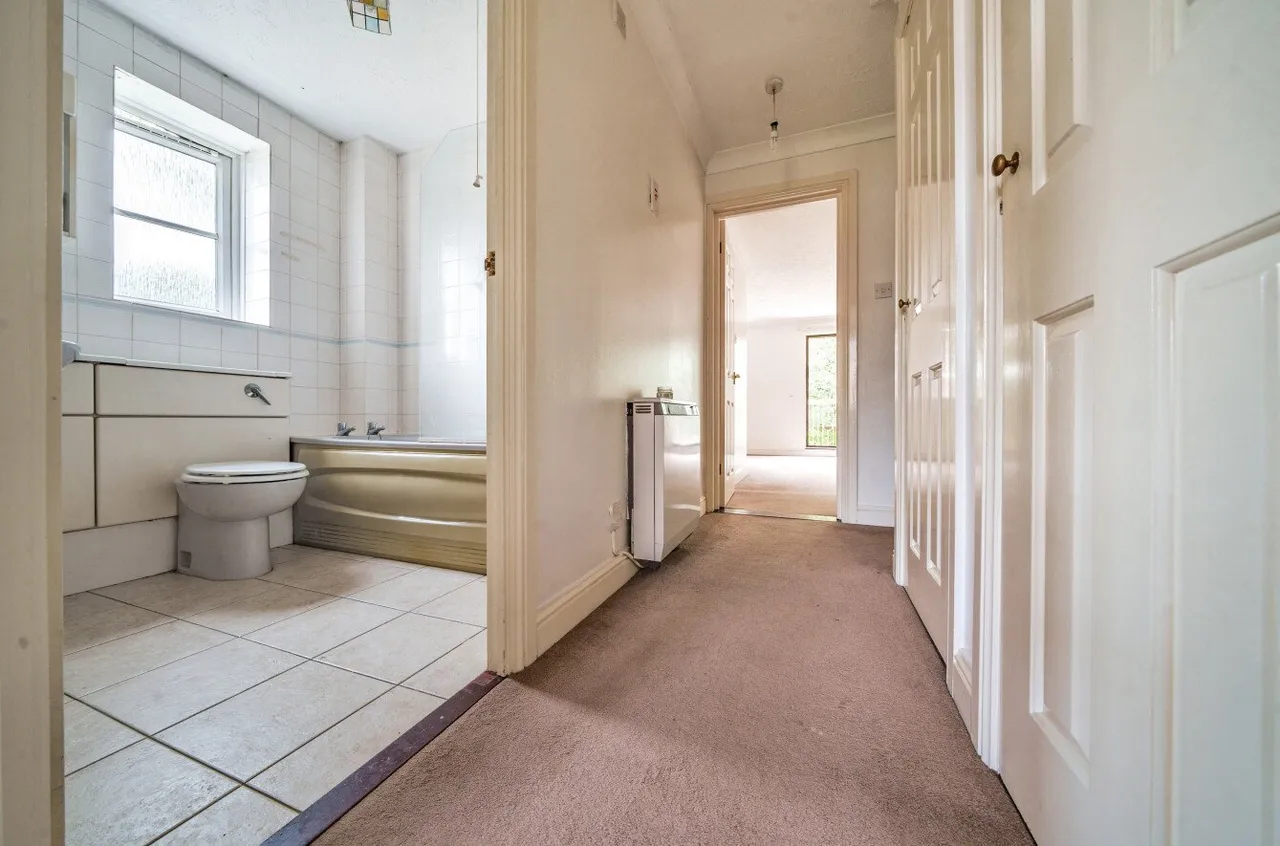 Waterside Court, Alton, GU34, photo 5