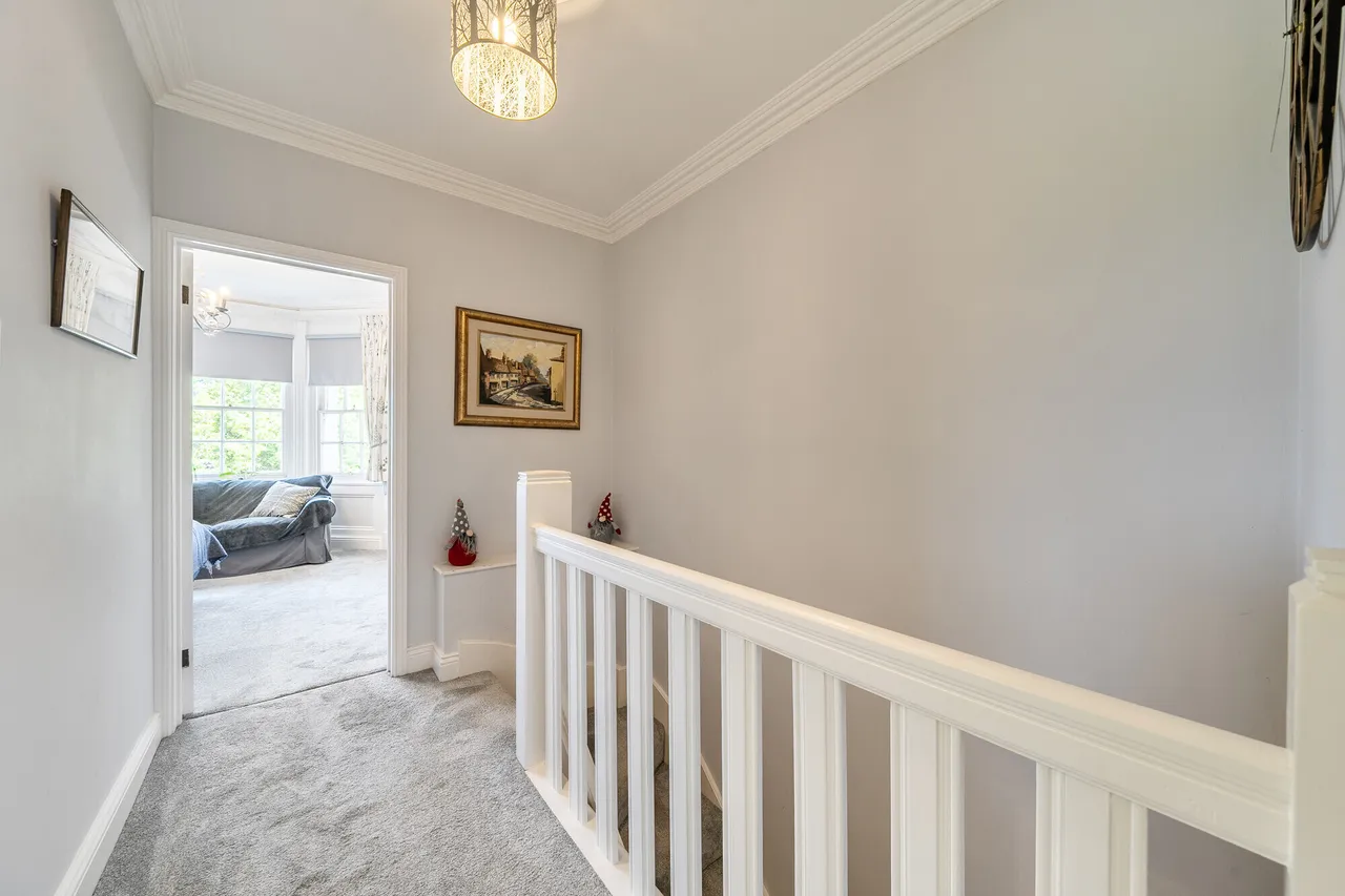 Forest Road, Horsham, RH12, photo 9
