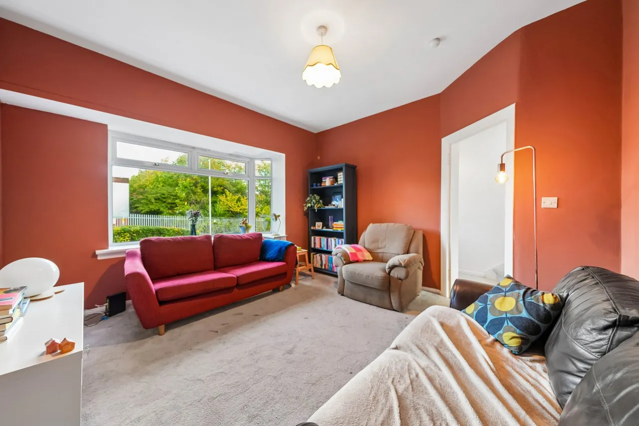 Orchard Park Avenue, Giffnock, G46, photo 3