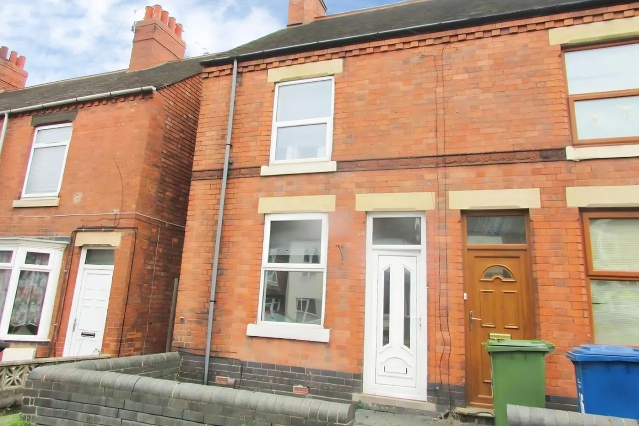 3 bed house for sale, Tamworth Road, Two Gates, B77