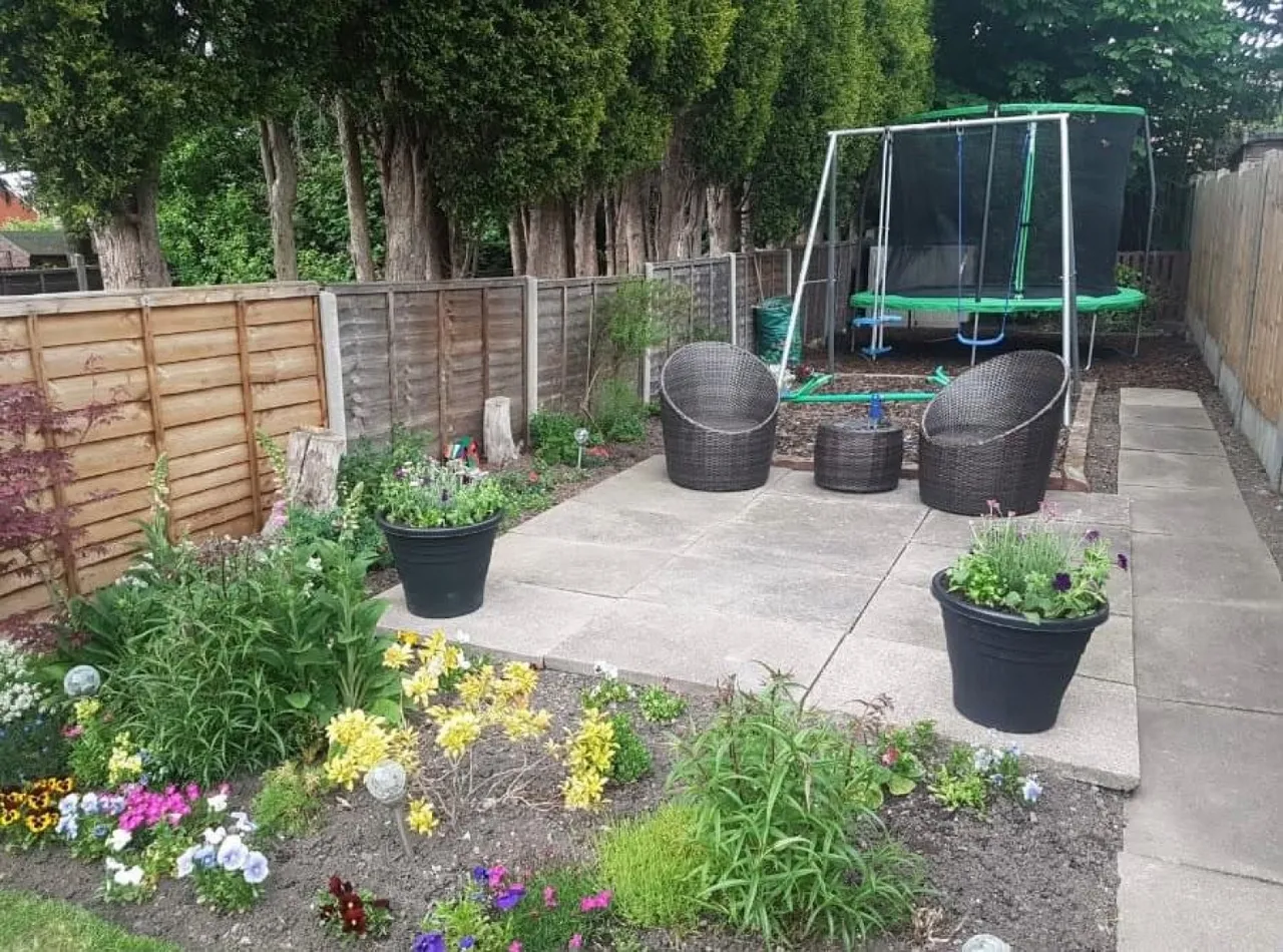 Tamworth Road, Two Gates, B77, photo 10