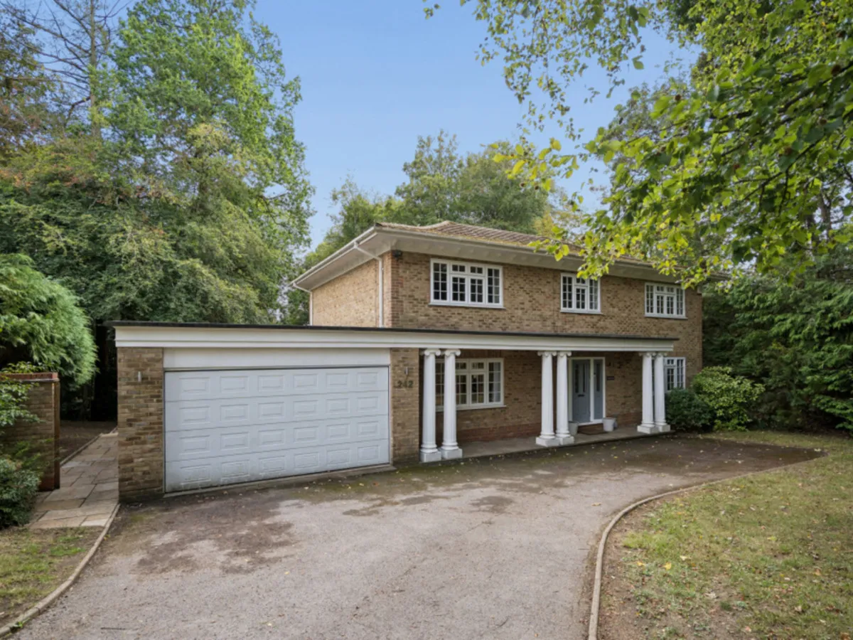 5 bed house for sale, Amersham Road, Hazlemere, HP15