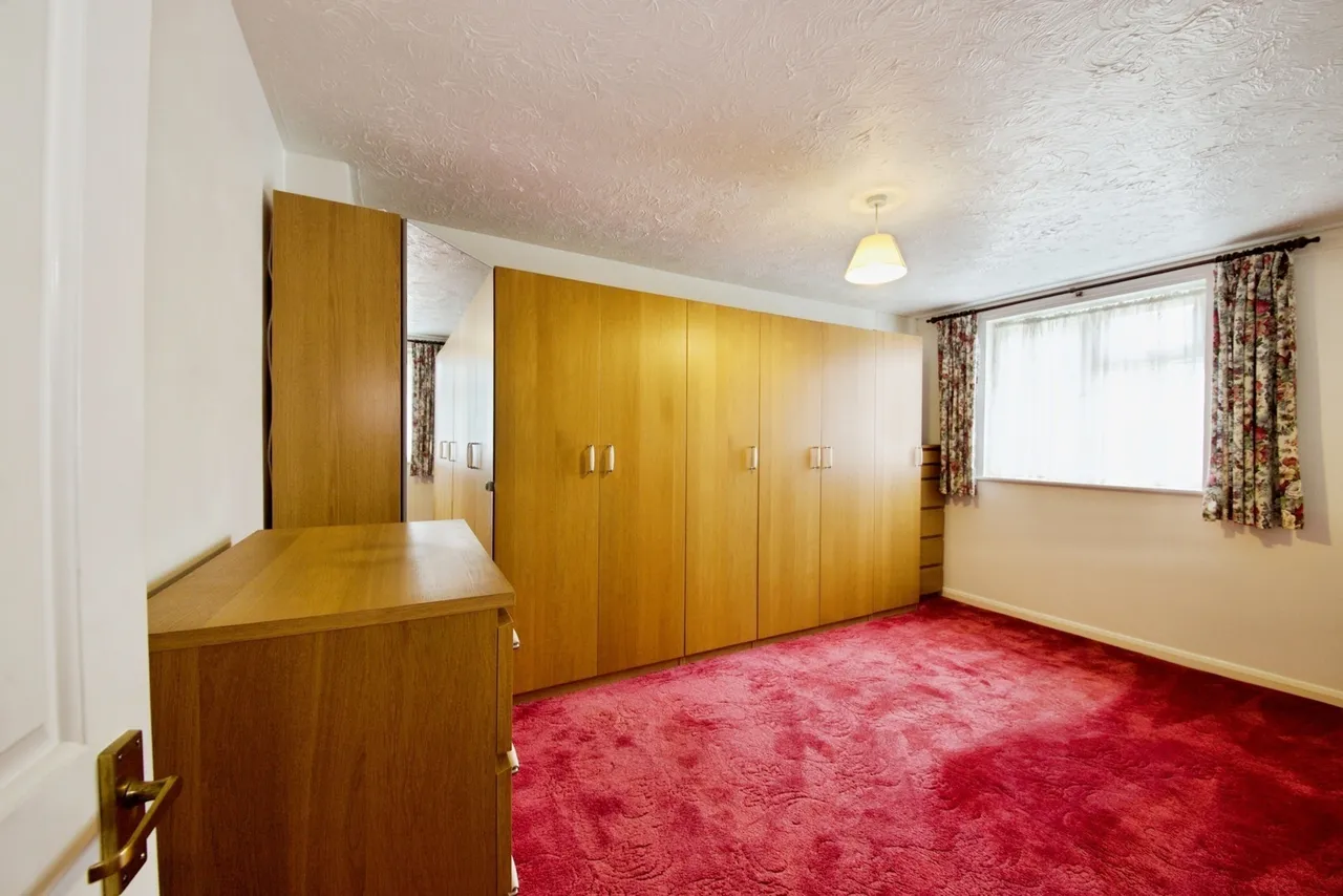 Watermans, Junction Road, Romford, RM1, photo 6