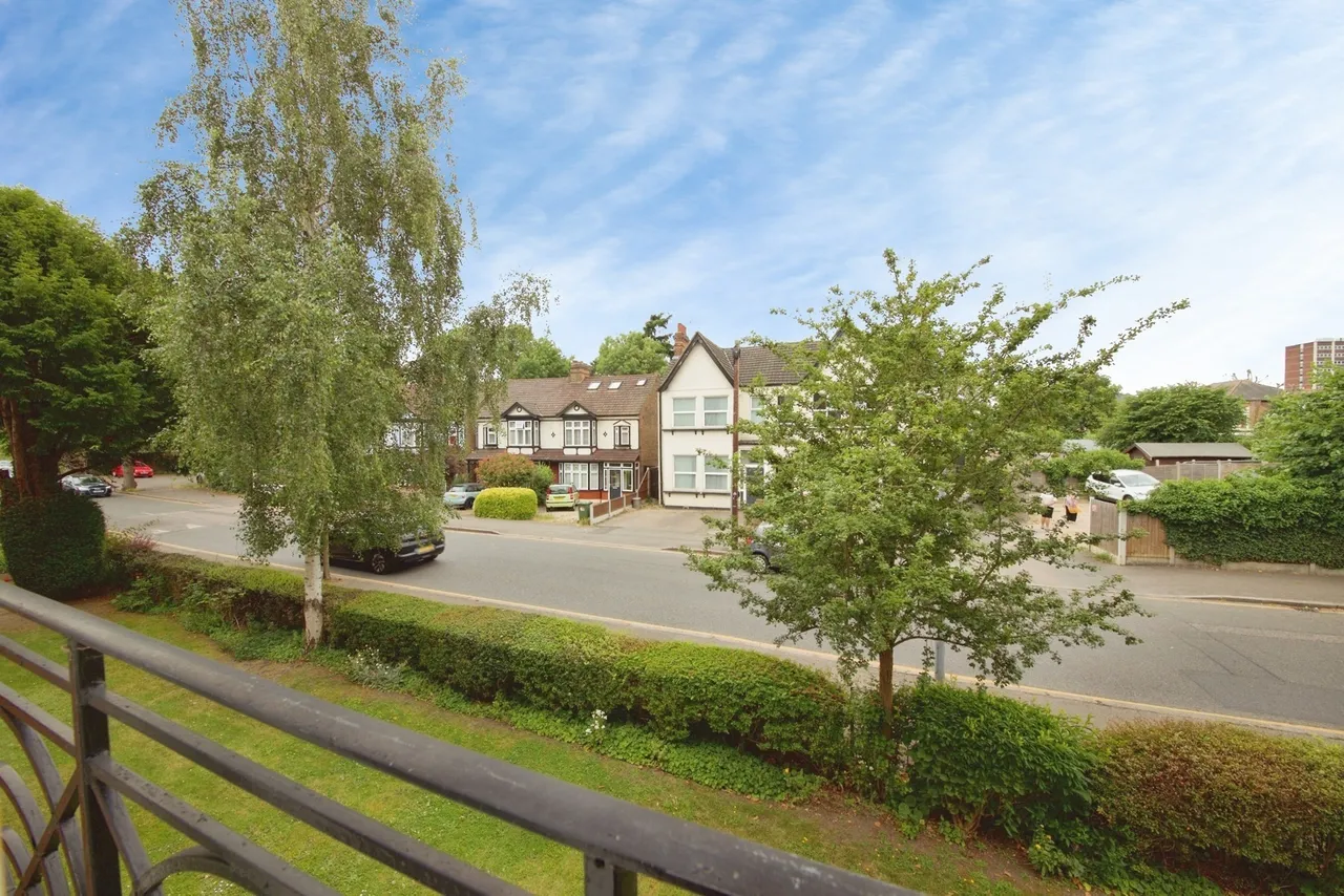 Watermans, Junction Road, Romford, RM1, photo 4