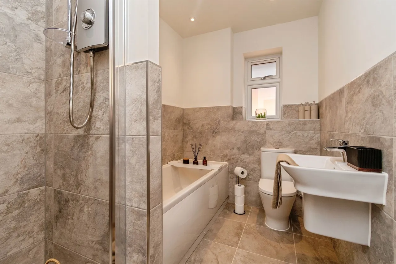 Whittington Grove, Bloxwich, WS3, photo 21