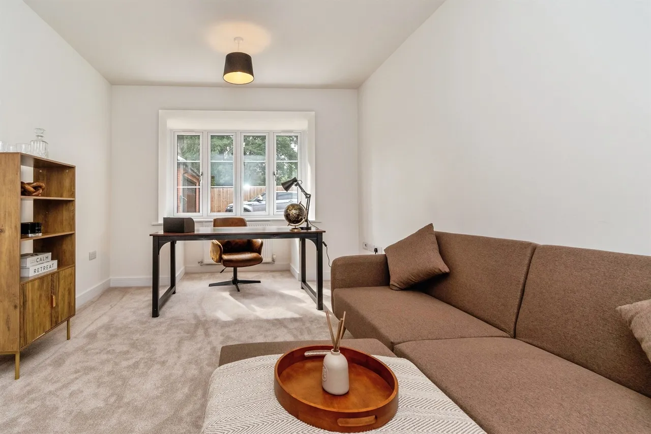 Whittington Grove, Bloxwich, WS3, photo 14