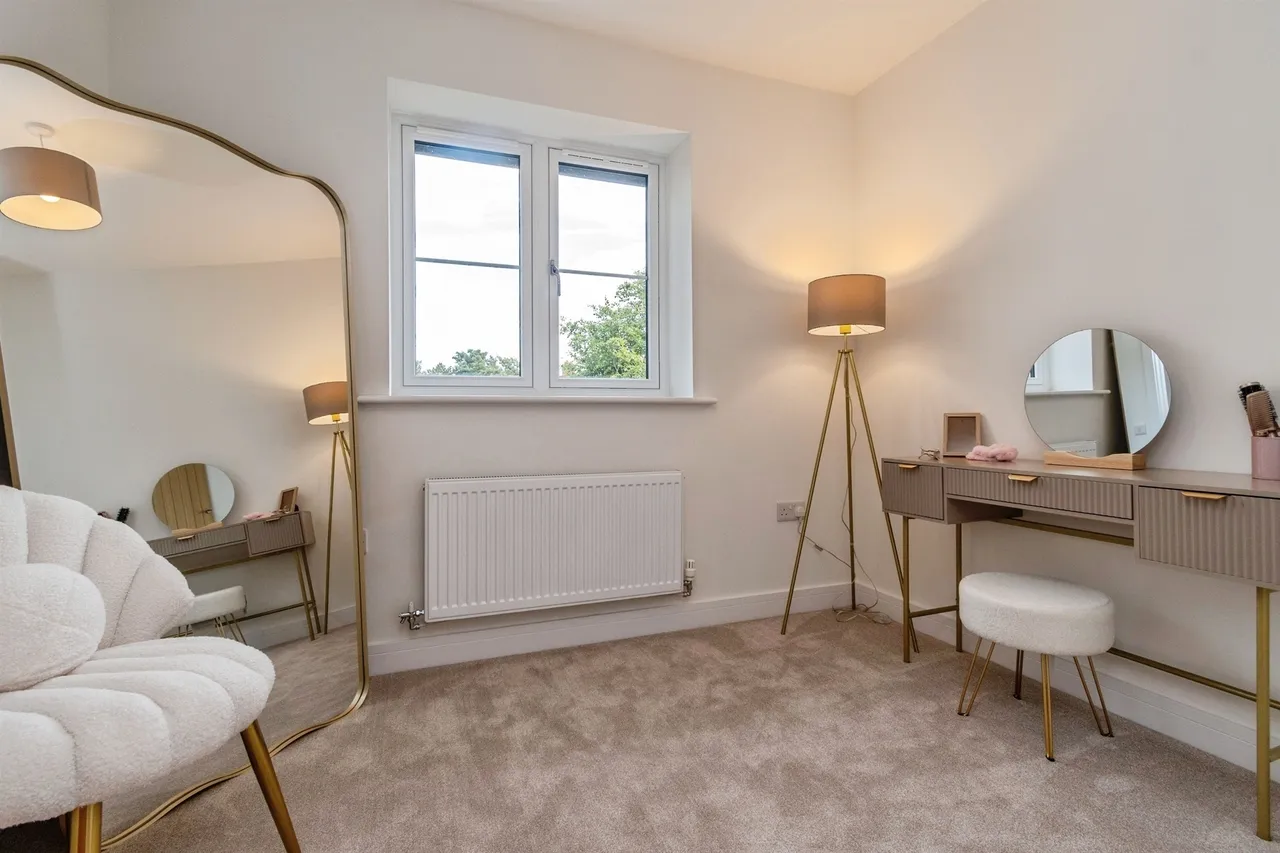 Whittington Grove, Bloxwich, WS3, photo 18