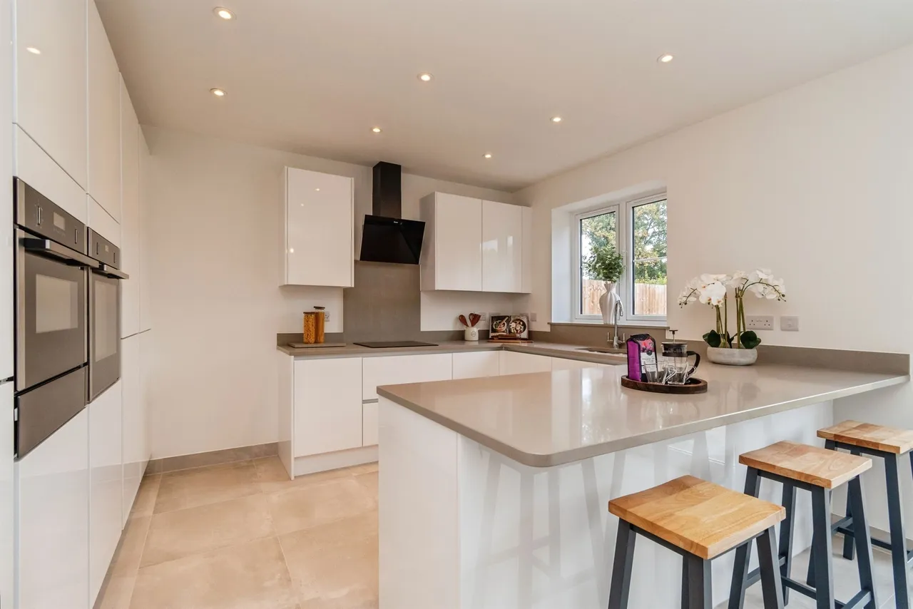 Whittington Grove, Bloxwich, WS3, photo 4