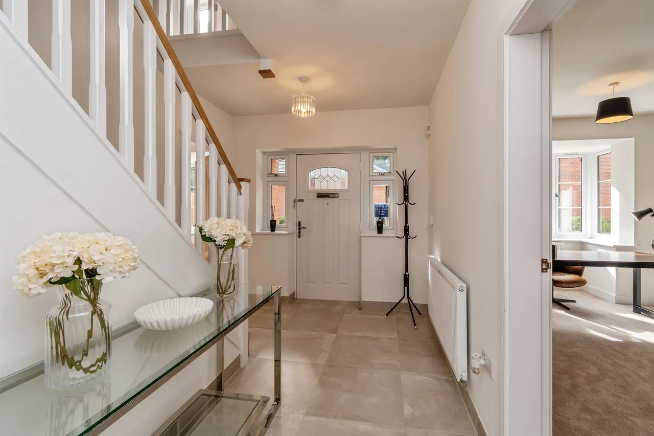 Whittington Grove, Bloxwich, WS3, photo 3