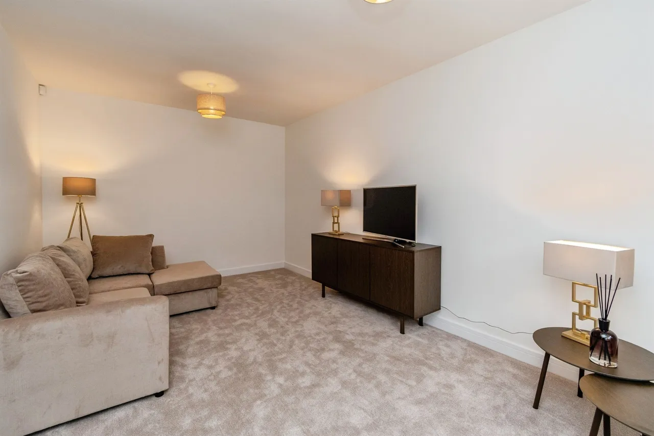 Whittington Grove, Bloxwich, WS3, photo 11