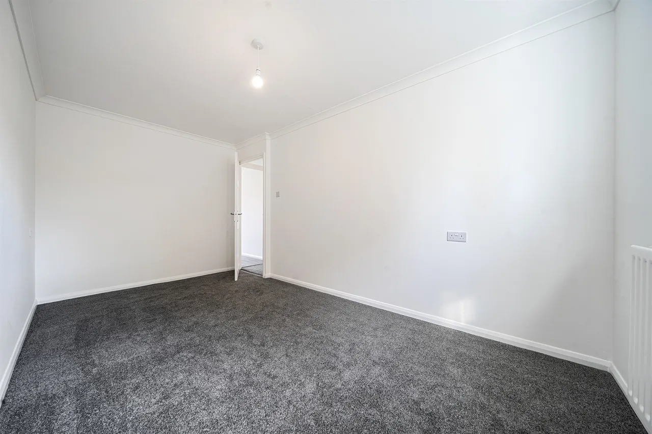 Snedshill Way, Snedshill, TF2, photo 7