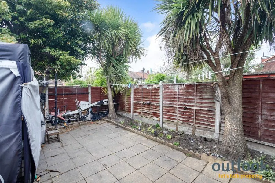 Church Street, Stratford, E15, photo 10
