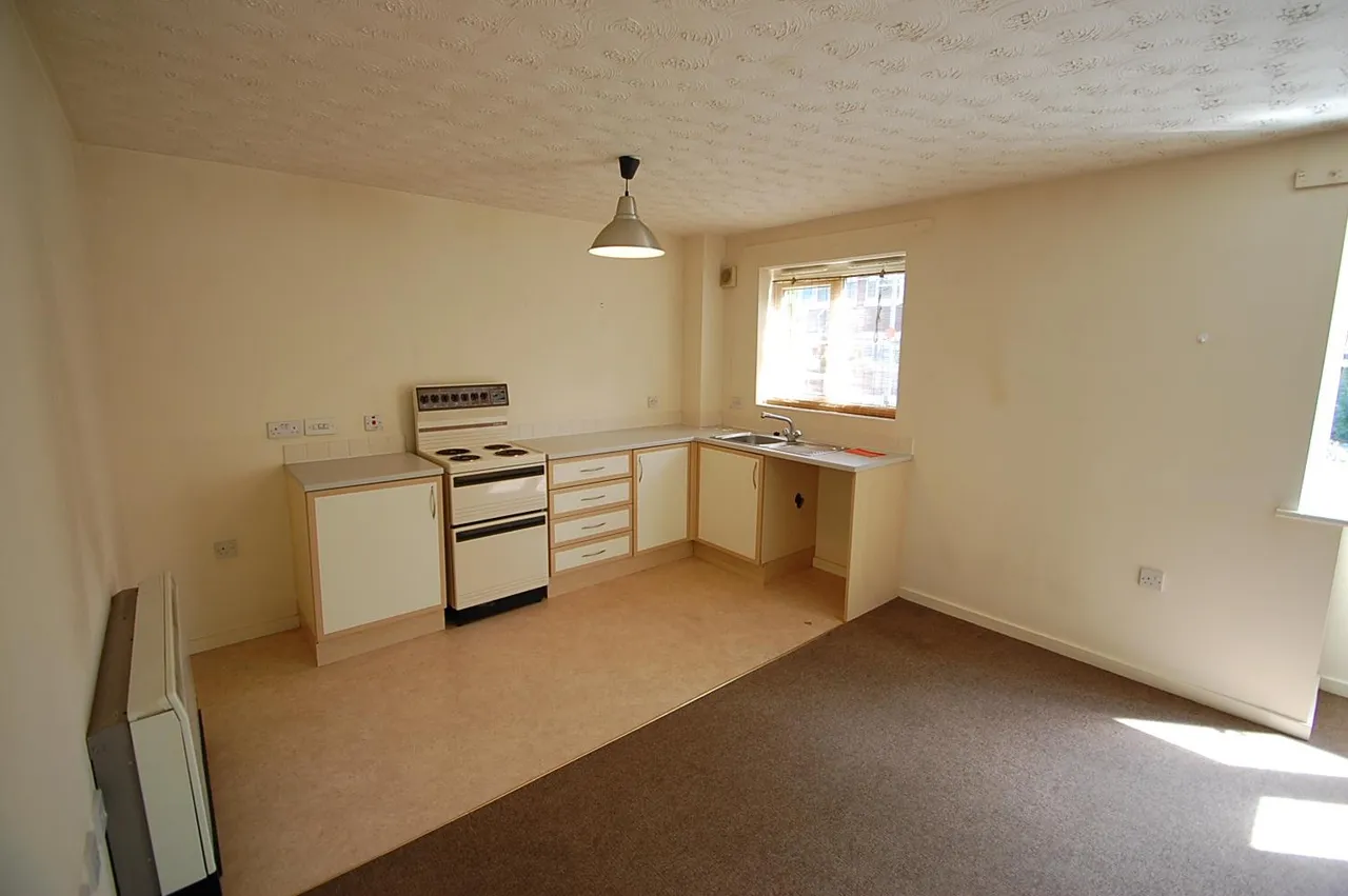 Horninglow Road, Burton upon Trent, DE13, photo 5