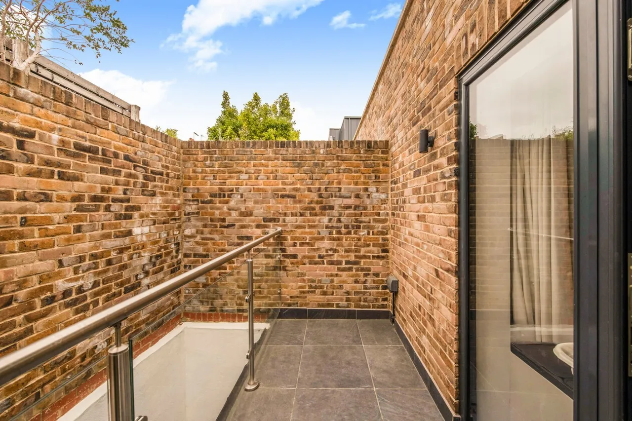 Bemish Road, London, SW15, photo 13