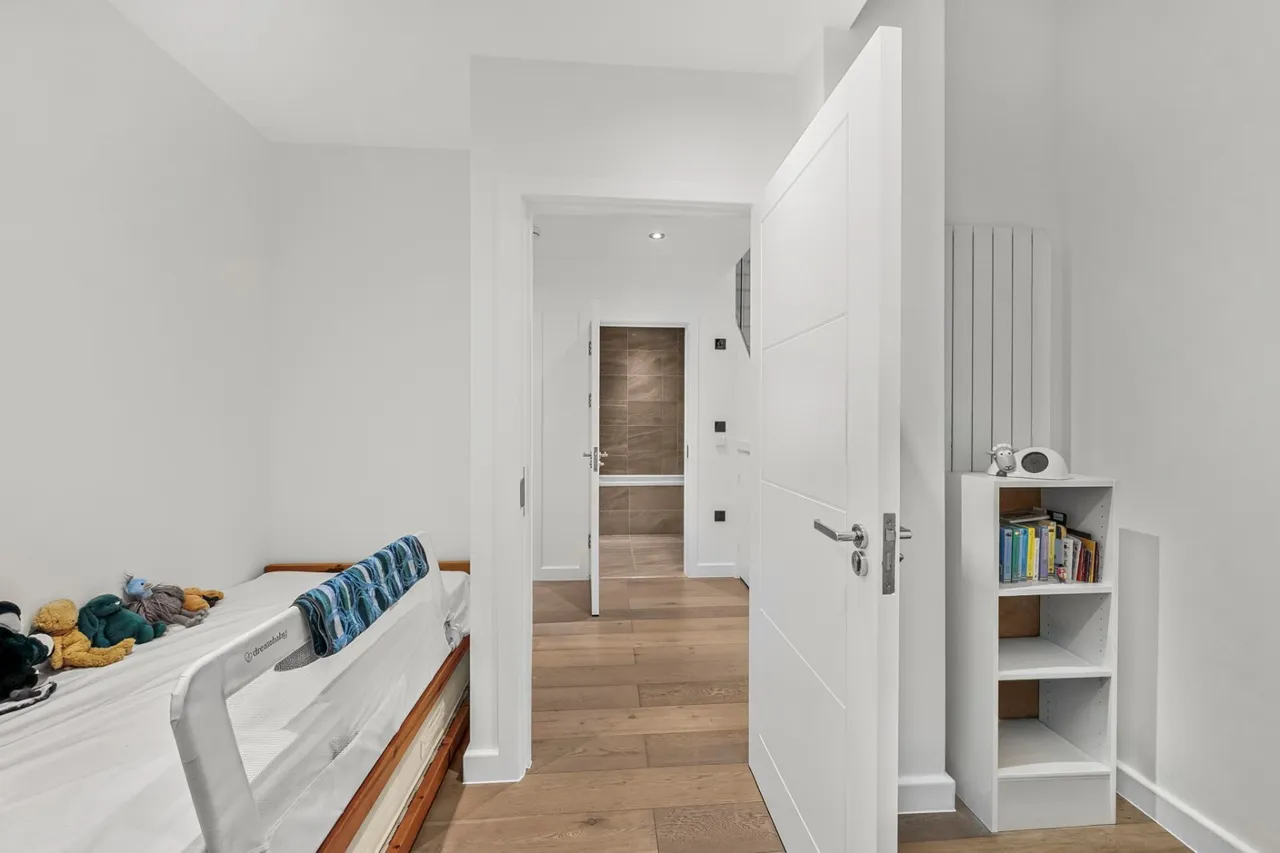Bemish Road, London, SW15, photo 11