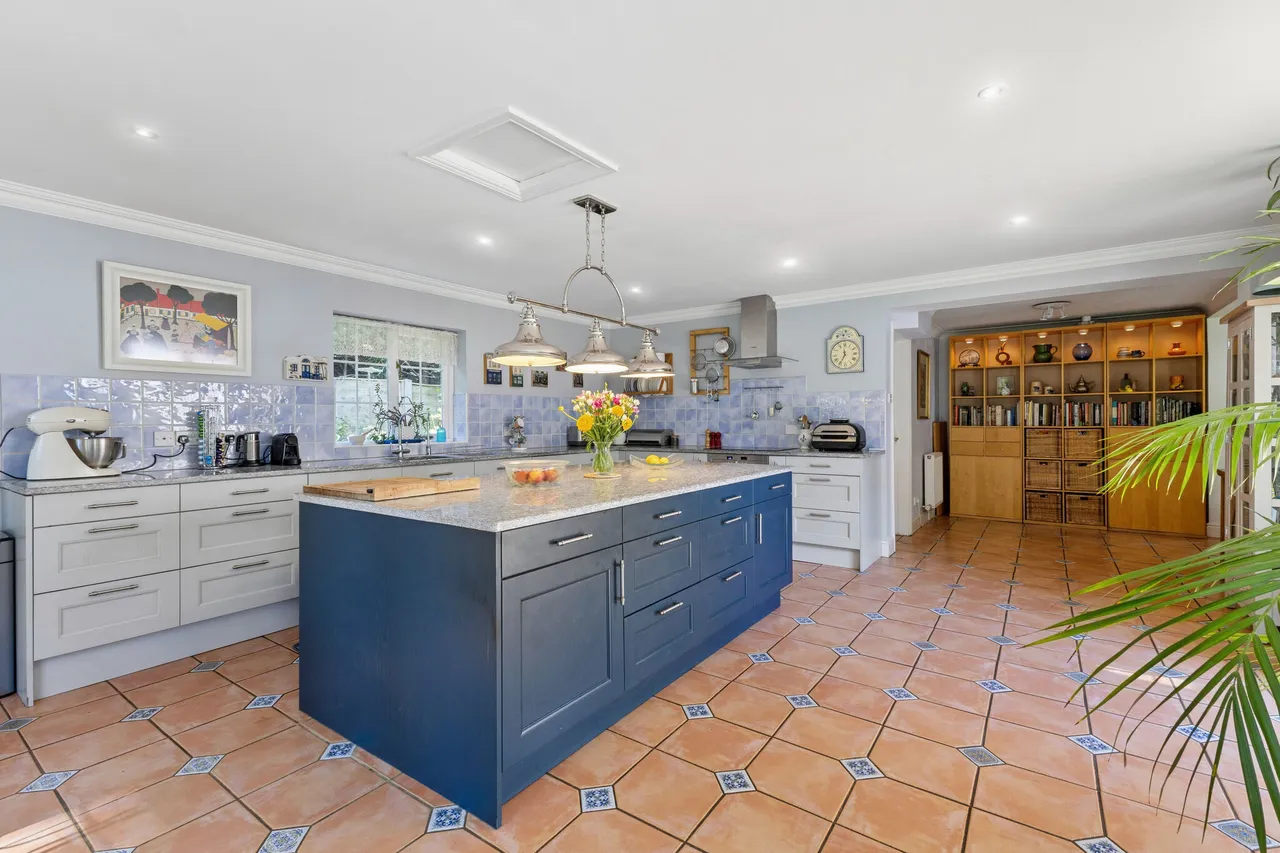 Hurstwood, Ascot, SL5, photo 5
