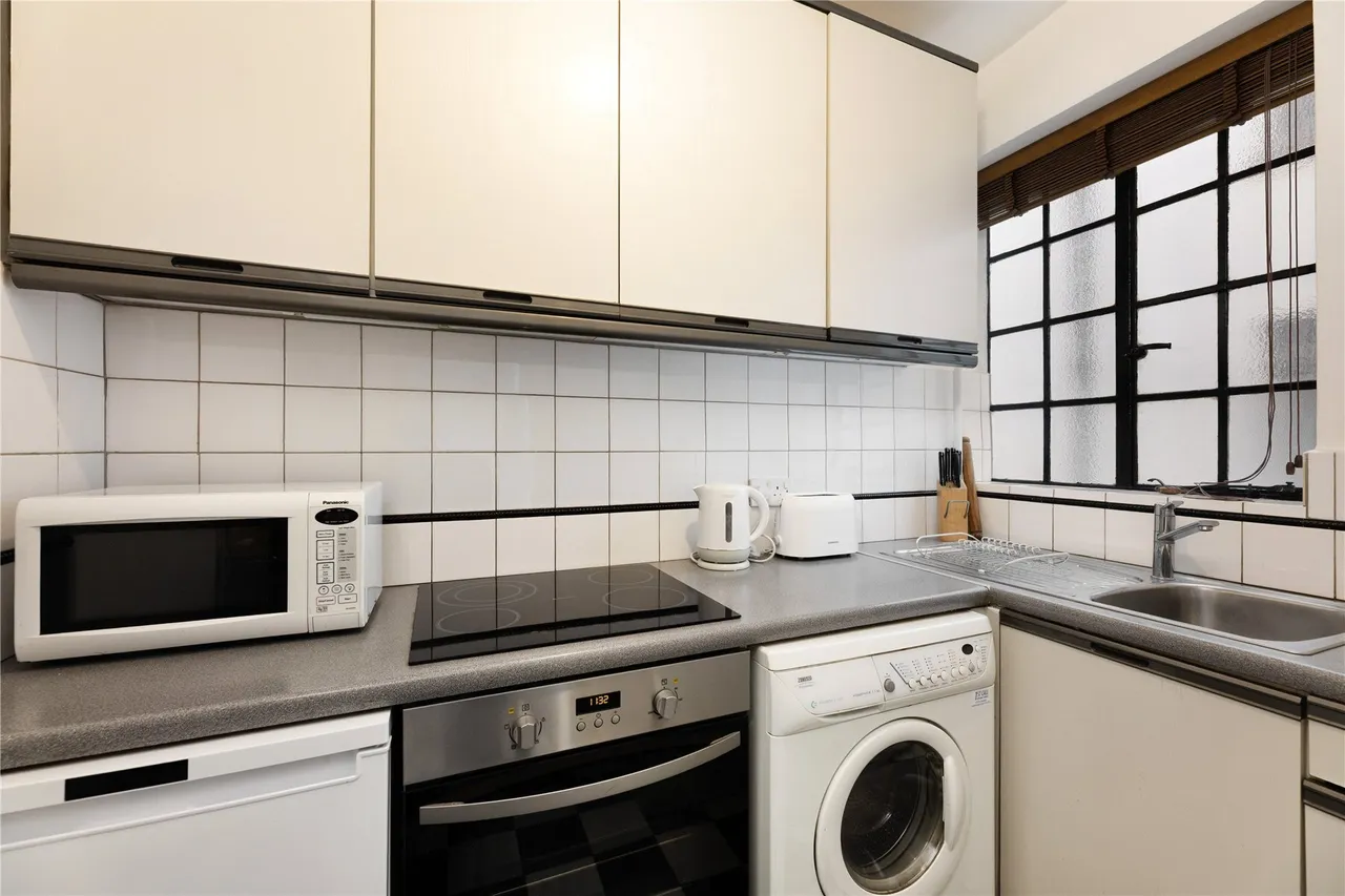Kings Road, Chelsea, London, SW3, photo 5