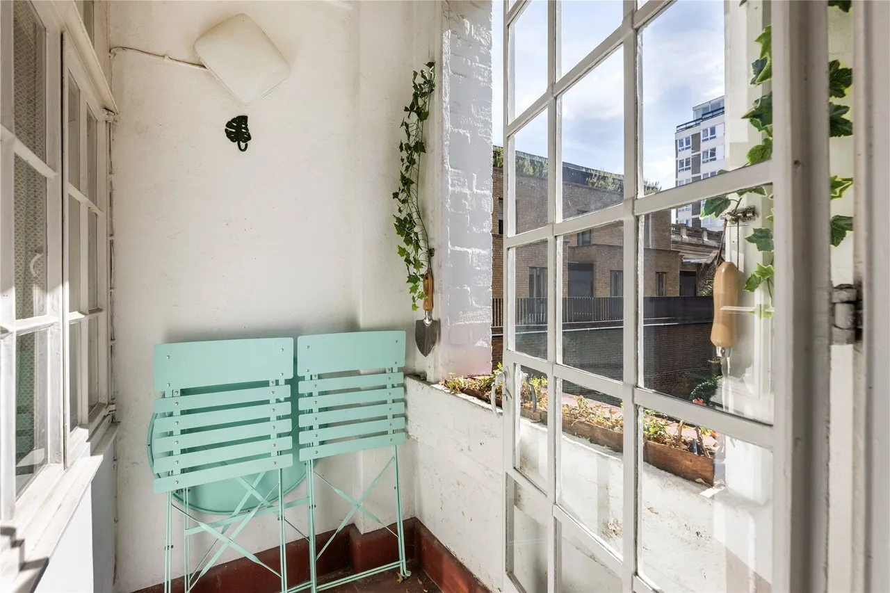Kings Road, Chelsea, London, SW3, photo 8
