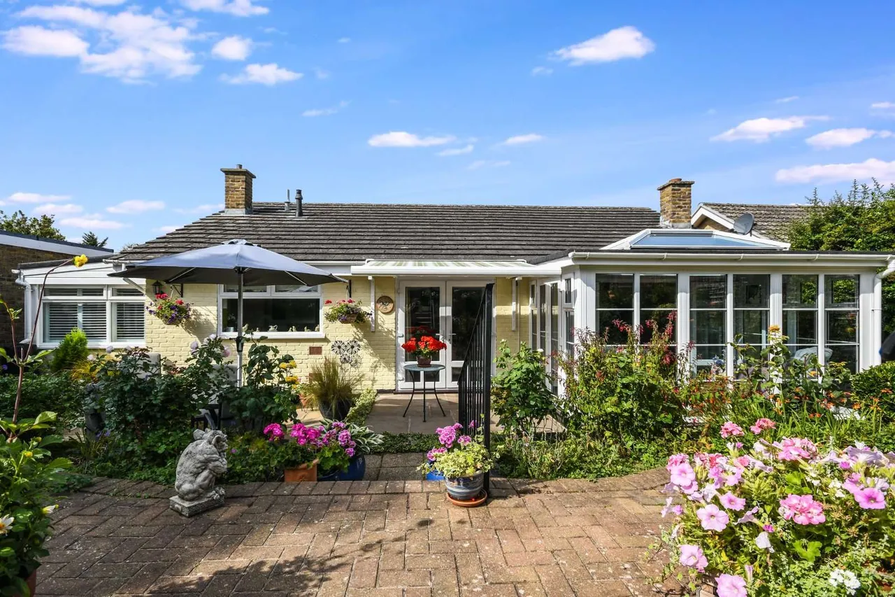 The Heights, Danbury, Chelmsford, Essex, CM3 4AG, photo 10